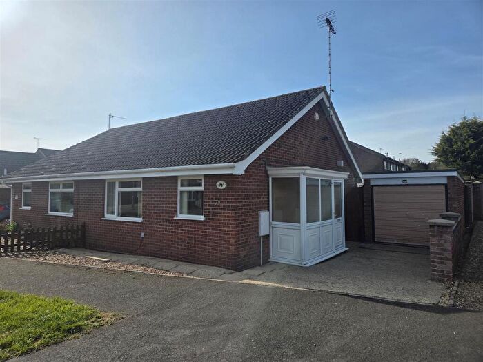 2 Bedroom Semi-Detached Bungalow To Rent In Hadfield Road, North Walsham, NR28