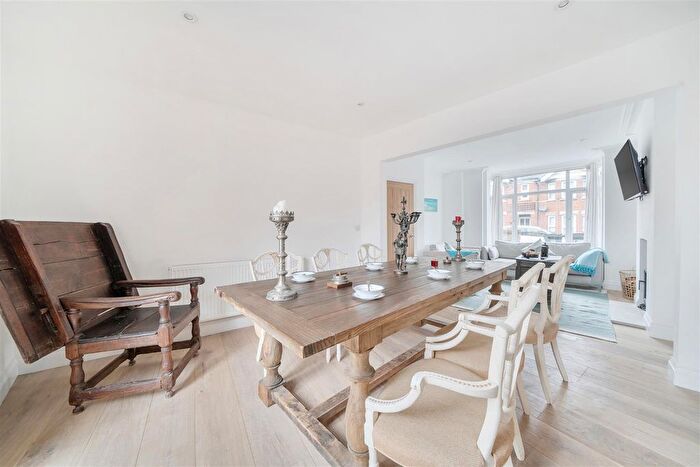 3 Bedroom Property For Sale In Princess Road, Swanage, BH19