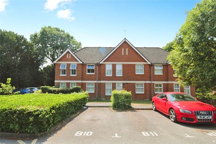 1 Bedroom Flat For Sale In Balmoral Court, Regents Park Road, Southampton, Hampshire, SO15