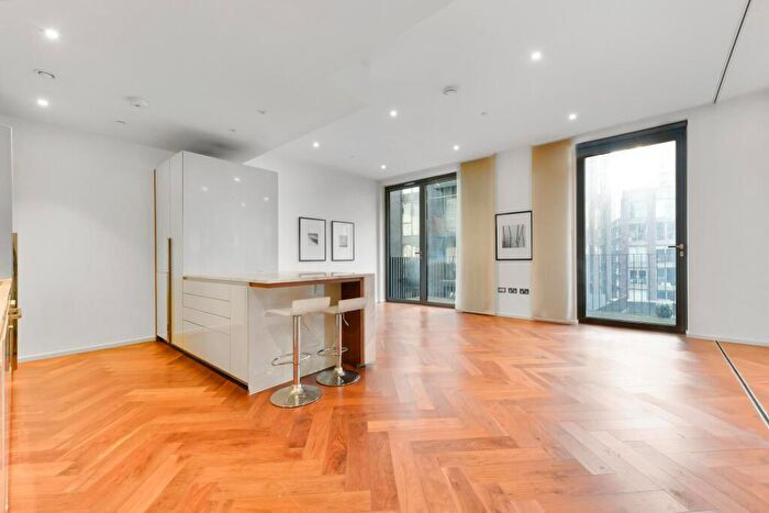 3 Bedroom Flat For Sale In Ambassador Building, Embassy Gardens, SW11