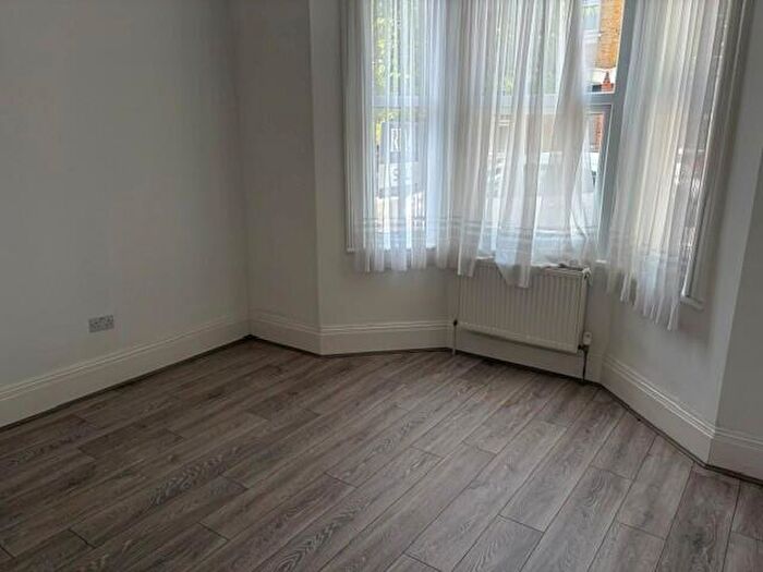 2 Bedroom Flat To Rent In Princes Street, Southend-on-sea, SS1