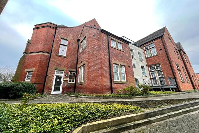 2 Bedroom Flat To Rent In Bromley House, Beeston, NG9