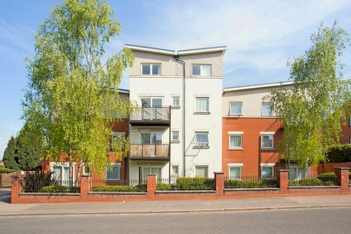 1 Bedroom Flat To Rent In Whippendell Road, Watford, WD18