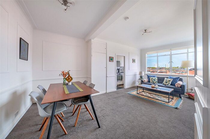 1 Bedroom Flat For Sale In Oslo Court, Prince Albert Road, St John's Wood, London, NW8