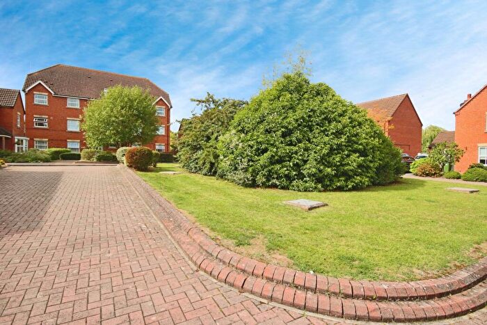 2 Bedroom Flat For Sale In Dey Croft, Chase Meadow, Warwick, Warwickshire, CV34
