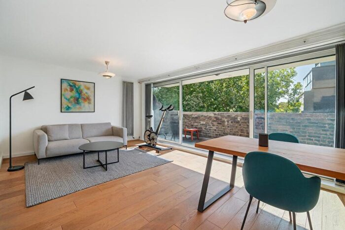 2 Bedroom Apartment To Rent In Antrim Grove, Belsize Park, NW3