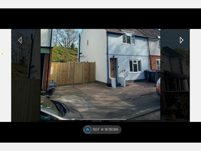 2 Bedroom Semi-Detached House To Rent In Lower Green Road, Surrey, KT10