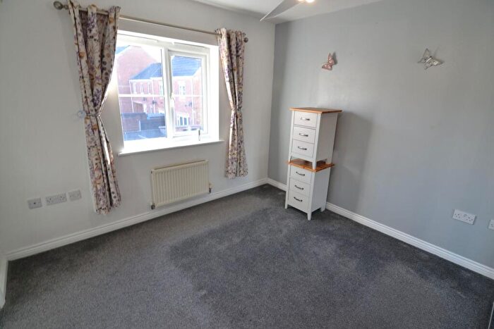 4 Bedroom Terraced House To Rent In Thunderbolt Way, Tipton, DY4