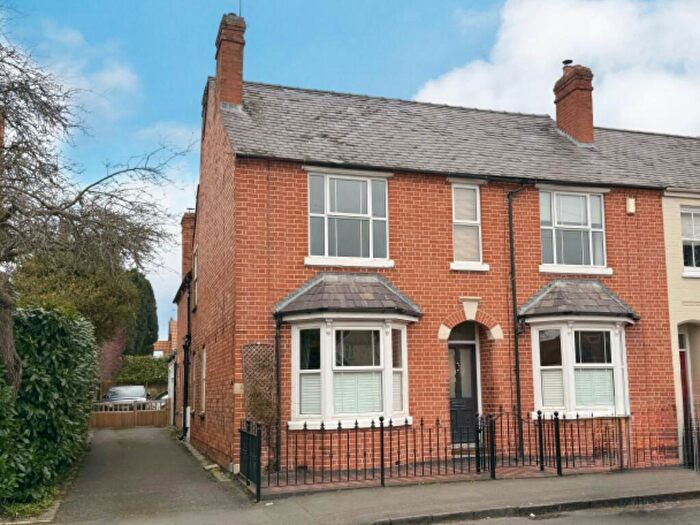 6 Bedroom End Of Terrace House For Sale In Shottery Road, Stratford-Upon-Avon, Warwickshire, CV37