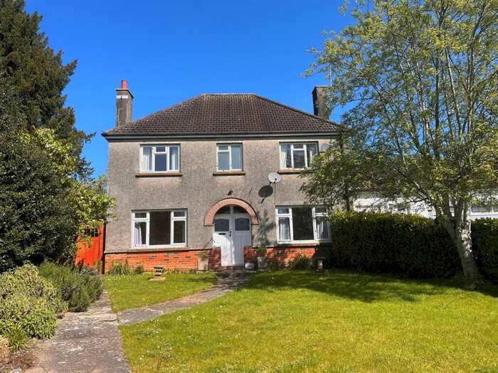 4 Bedroom Semi-Detached House To Rent In Preston Road, Yeovil, Somerset, BA20