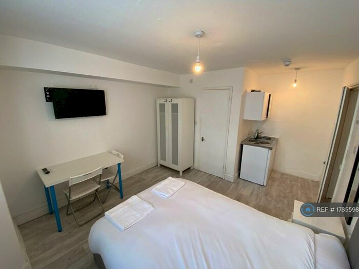 Studio To Rent In Bedford Place, Brighton, BN1