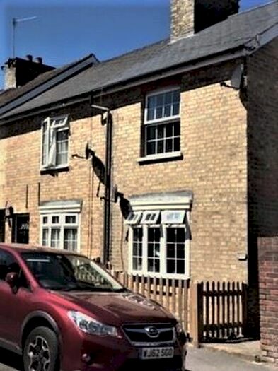 1 Bedroom Flat To Rent In Cobden Road, Sevenoaks, TN13