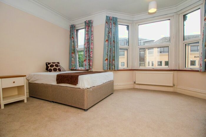 Semi-Detached House To Rent In Banbury Road, Oxford, OX2