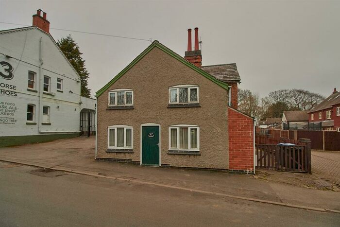 2 Bedroom Cottage For Sale In High Street, Stoke Golding, Nuneaton, CV13