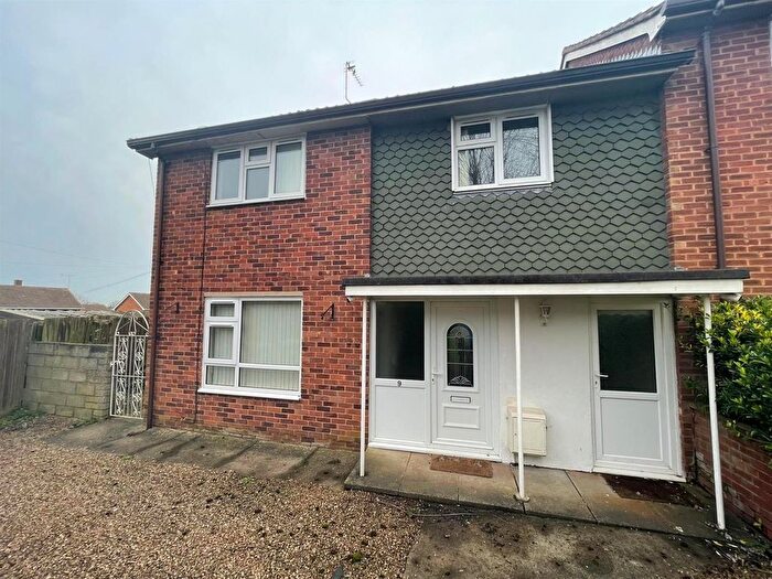 3 Bedroom End Of Terrace House To Rent In Weobley Close, Hereford, HR2