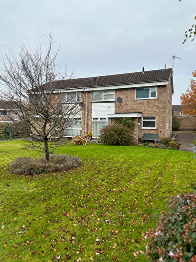 2 Bedroom Maisonette To Rent In Teignmouth Close, Leicester, LE5