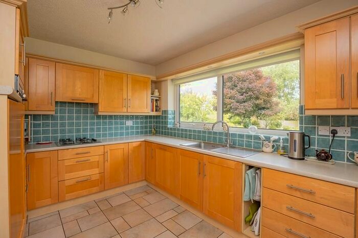 4 Bedroom Bungalow For Sale In Windrush Crescent, Malvern, Worcestershire, WR14