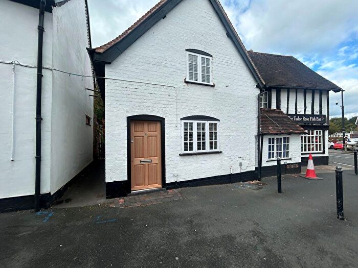 2 Bedroom Semi-Detached House To Rent In Bear Hill, Alvechurch, B48