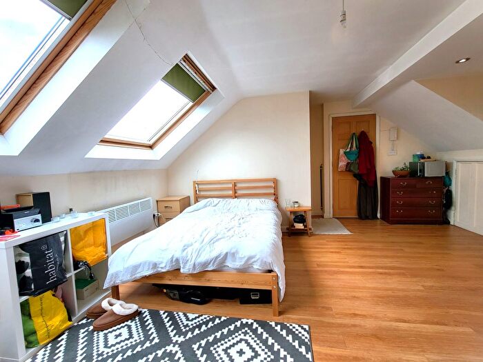 1 Bedroom Studio To Rent In St Albans Road, Watford, WD24