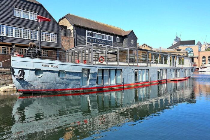5 Bedroom Houseboat For Sale In St Katharine Docks, Wapping, E1W