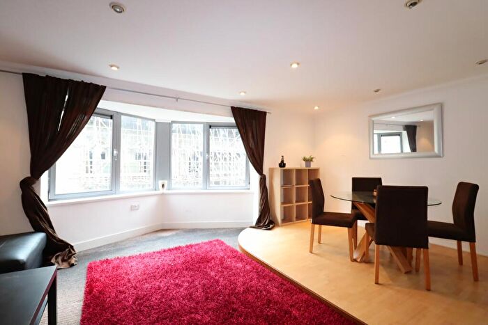 2 Bedroom Apartment To Rent In St James Mansions, Mount Stuart Square, Cardiff Bay, CF10