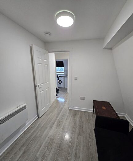1 Bedroom Flat To Rent In Hibbert Street, Luton, LU1