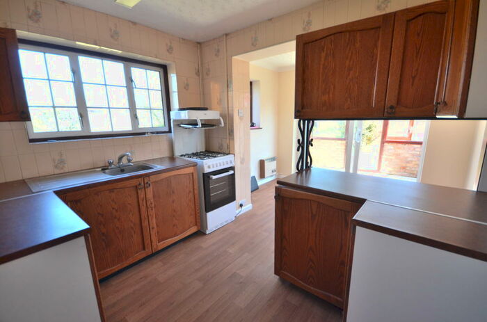 2 Bedroom Bungalow To Rent In Mierscourt Close, Rainham, ME8