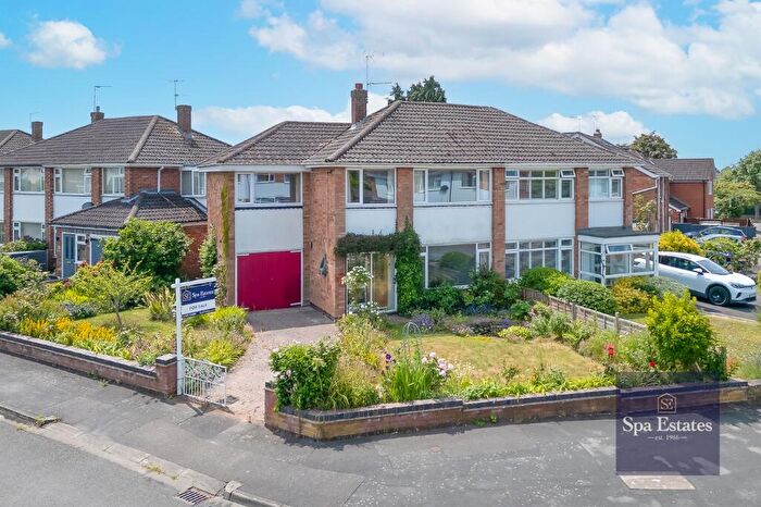 4 Bedroom Semi-Detached House For Sale In Leighton Close, Leamington Spa, Warwickshire, CV32