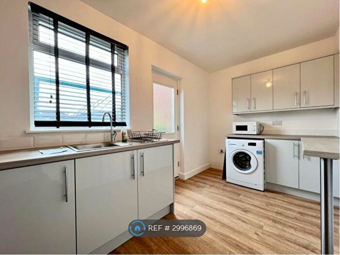 2 Bedroom Terraced House To Rent In Coronation Road South, Hull, HU5