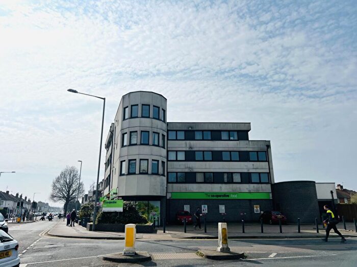 2 Bedroom Apartment To Rent In Seaside, Eastbourne, BN22