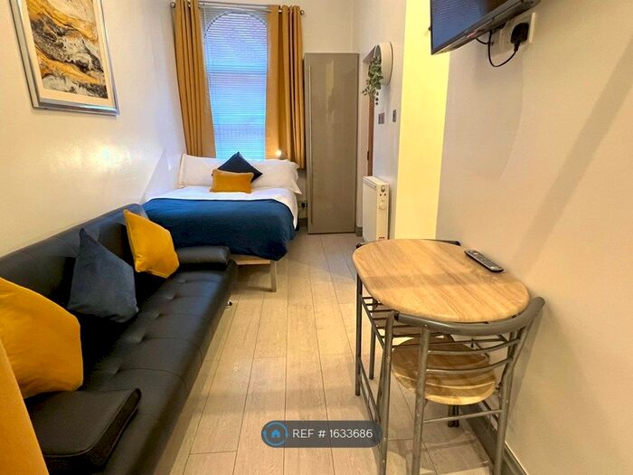 Studio To Rent In Downing Street Apartments, Manchester, M13