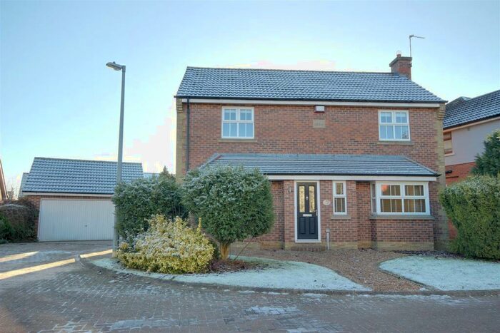 4 Bedroom Detached House For Sale In The Stray, South Cave, HU15