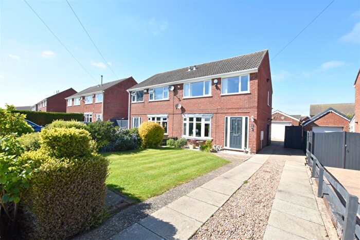 3 Bedroom Semi Detached House For Sale In Woodhall Drive, Waltham, Grimsby, DN37