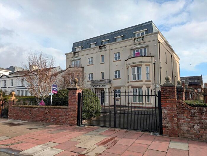 2 Bedroom Apartment For Sale In Apartment Radley Court, Promenade, Southport, Merseyside, PR8