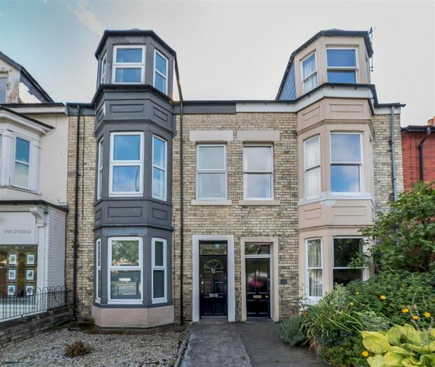 4 Bedroom Maisonette To Rent In Salters Road, Gosforth, Newcastle Upon Tyne, NE3