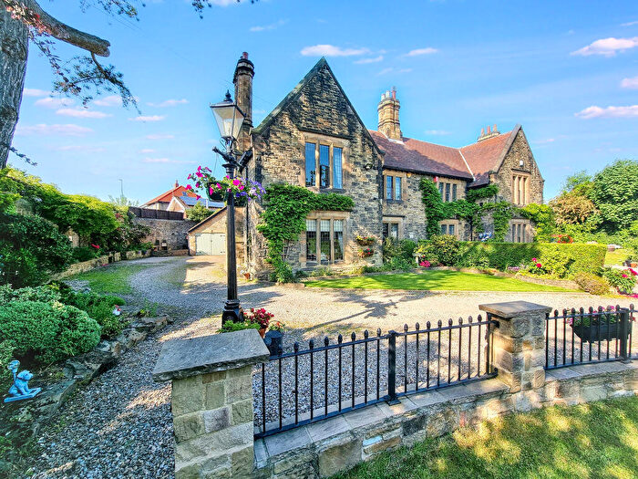 4 Bedroom Semi-Detached House For Sale In Panniards Cottage West, South View, East Denton, NE5
