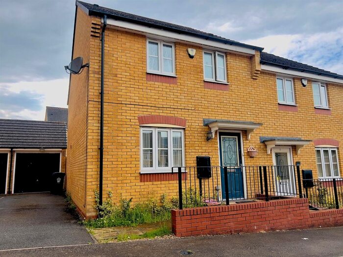 3 Bedroom Property To Rent In Sharow Road, Hamilton, Leicester, LE5
