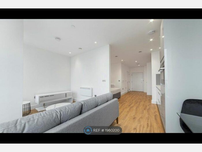 Studio To Rent In Westgate, London, W5