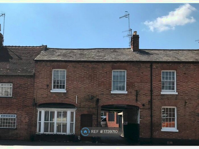 2 Bedroom Flat To Rent In Birmingham Road, Stratford Upon Avon, CV37