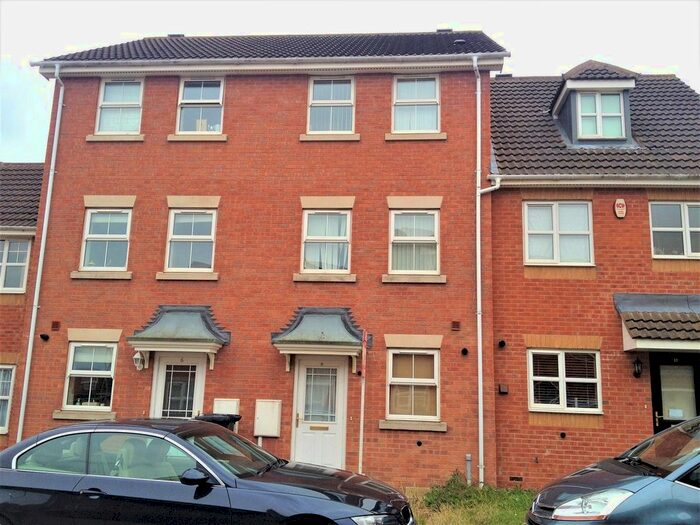 4 Bedroom Terraced House To Rent In Mason Row, Hamilton, Leicester, LE5