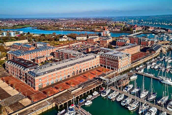 2 Bedroom Flat For Sale In Weevil Lane, Gosport, Hampshire, PO12