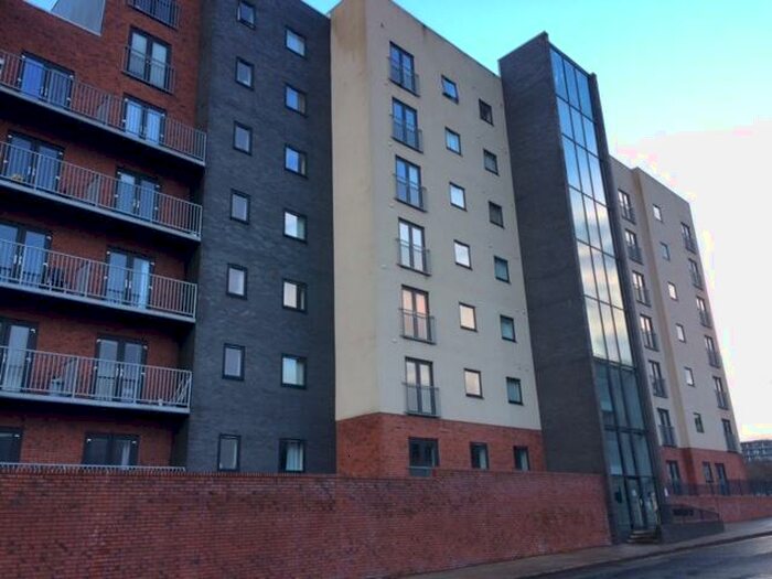 2 Bedroom Apartment To Rent In Chapeltown Street, Manchester, M1