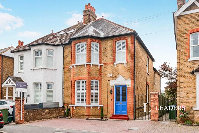 4 Bedroom Semi-Detached House To Rent In Winchester Road, KT12