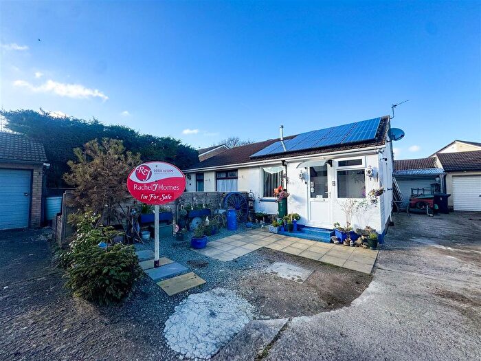 2 Bedroom Semi-detached Bungalow For Sale In Canterbury Close, Weston-Super-Mare, BS22