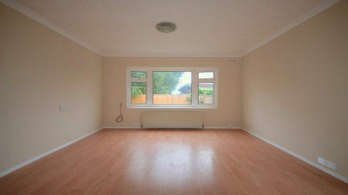 1 Bedroom Park Home To Rent In Mere Oak Lane, Three Mile Cross, RG7