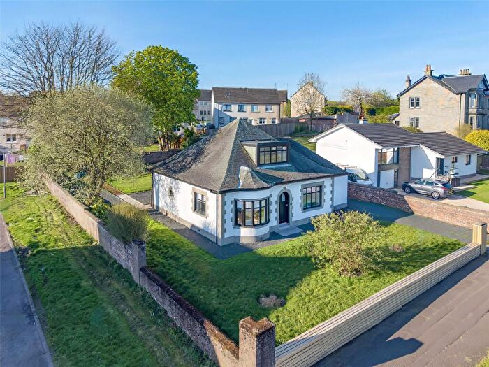 4 Bedroom Detached Bungalow For Sale In Duke Street, Denny, FK6