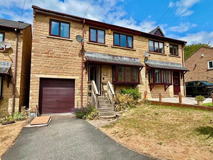 4 Bedroom House For Sale In Caldercroft, Elland, HX5