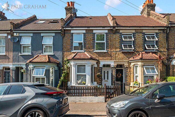 3 Bedroom Terraced House For Sale In Tharp Road, Wallington, SM6