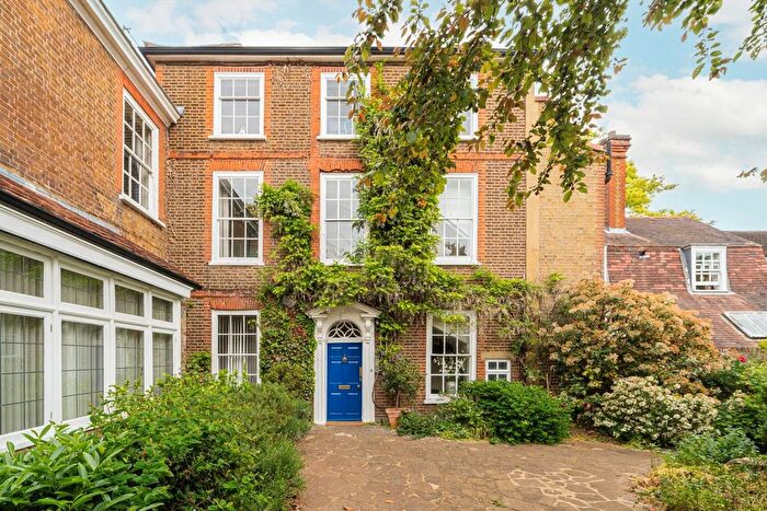 1 Bedroom Flat To Rent In French Street, Lower Sunbury, TW16