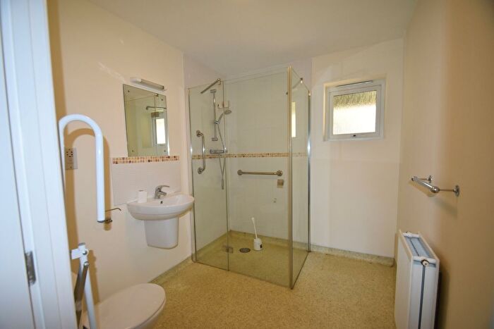 2 Bedroom Flat For Sale In Patrons Way West, Denham Garden Village, Buckinghamshire, UB9